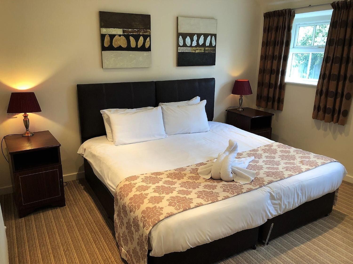 The George Hotel Stansted Airport Bishop's Stortford Bagian luar foto