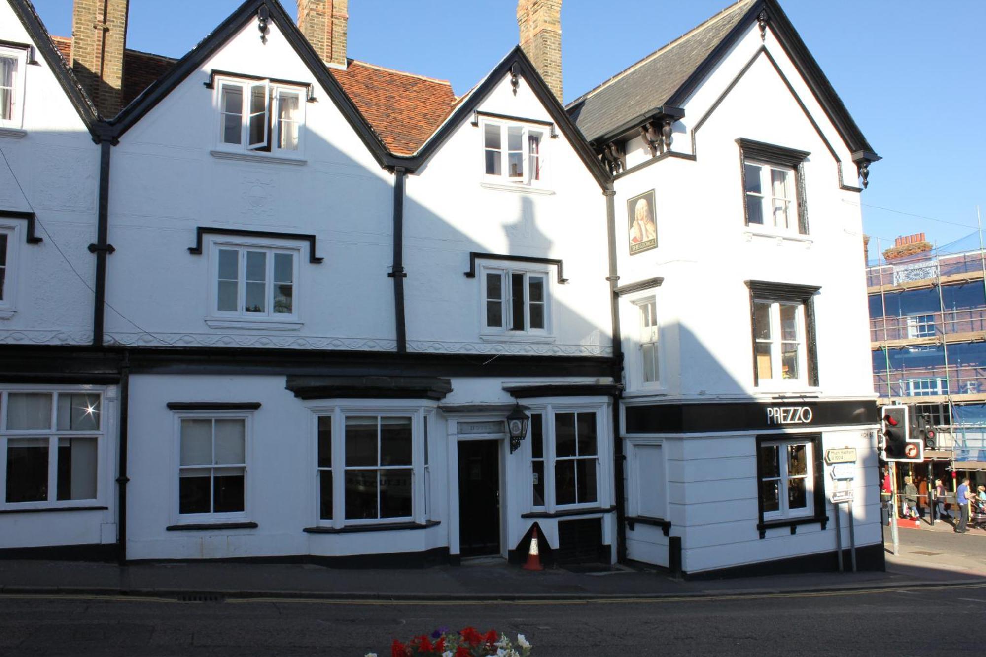 The George Hotel Stansted Airport Bishop's Stortford Bagian luar foto