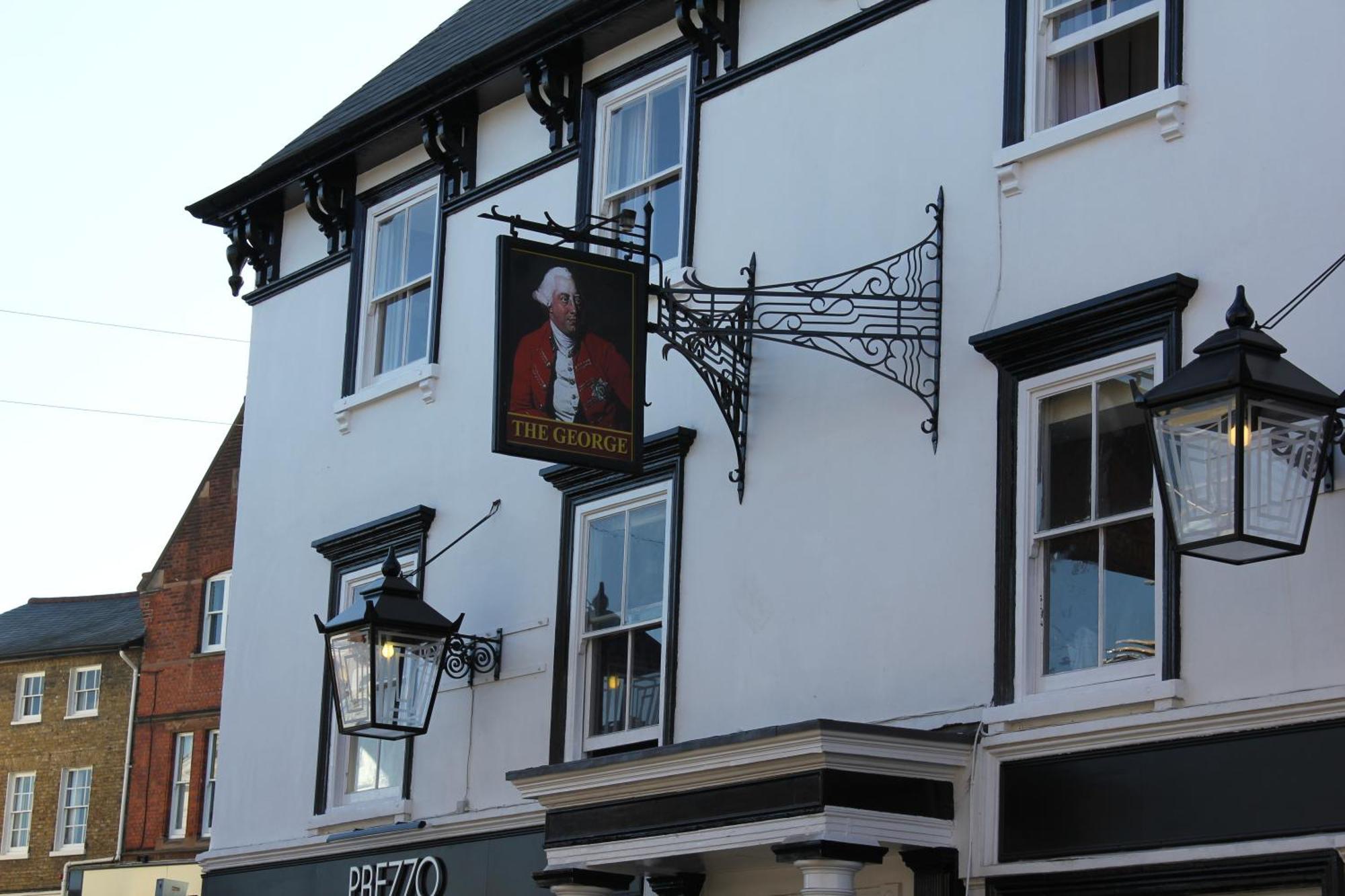 The George Hotel Stansted Airport Bishop's Stortford Bagian luar foto
